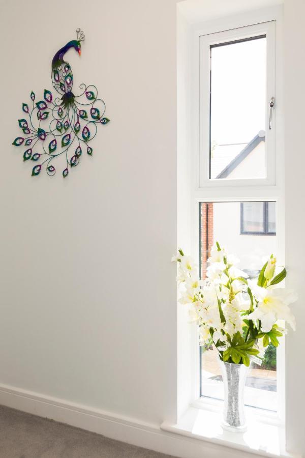 Greenfield Modern 3Br Home - Southcote Lane , Reading Bagian luar foto