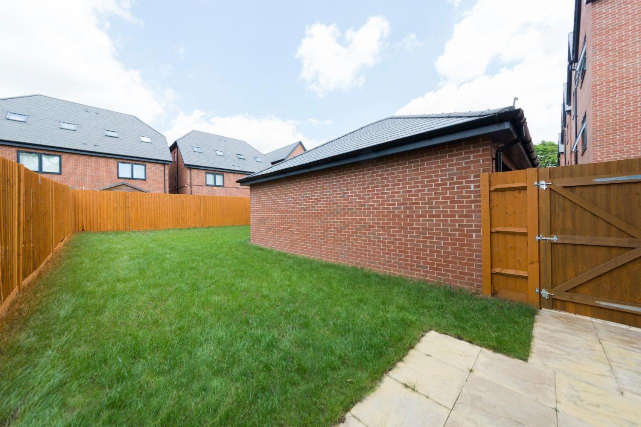 Greenfield Modern 3Br Home - Southcote Lane , Reading Bagian luar foto