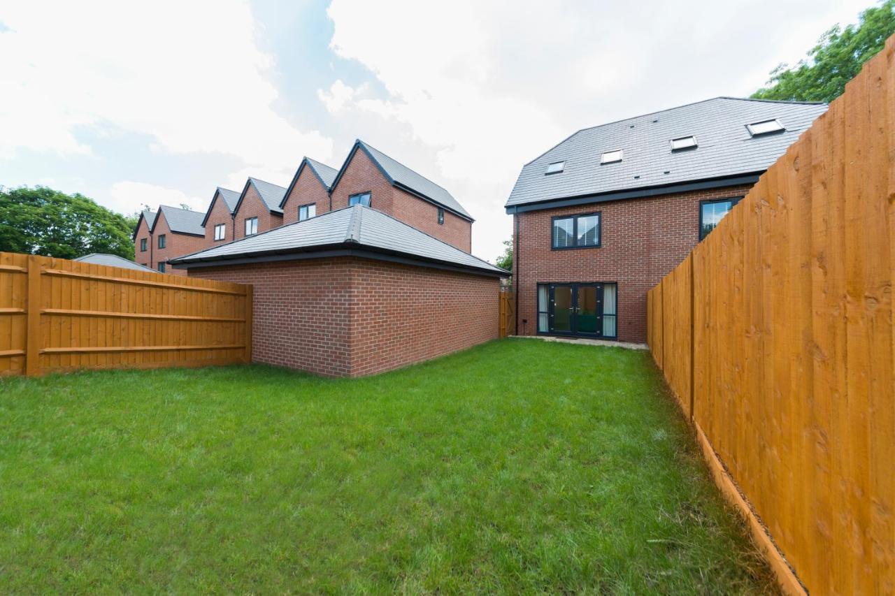 Greenfield Modern 3Br Home - Southcote Lane , Reading Bagian luar foto