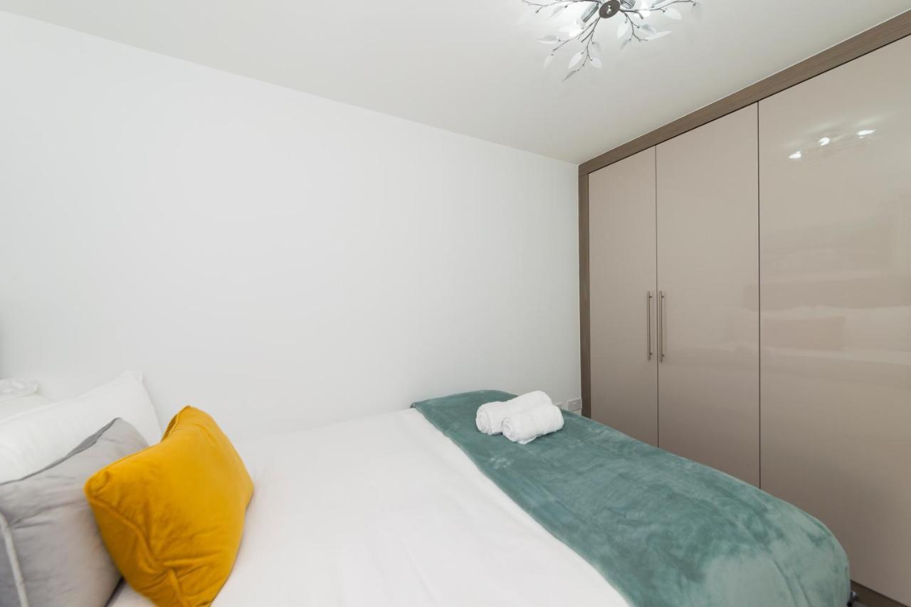 Greenfield Modern 3Br Home - Southcote Lane , Reading Bagian luar foto