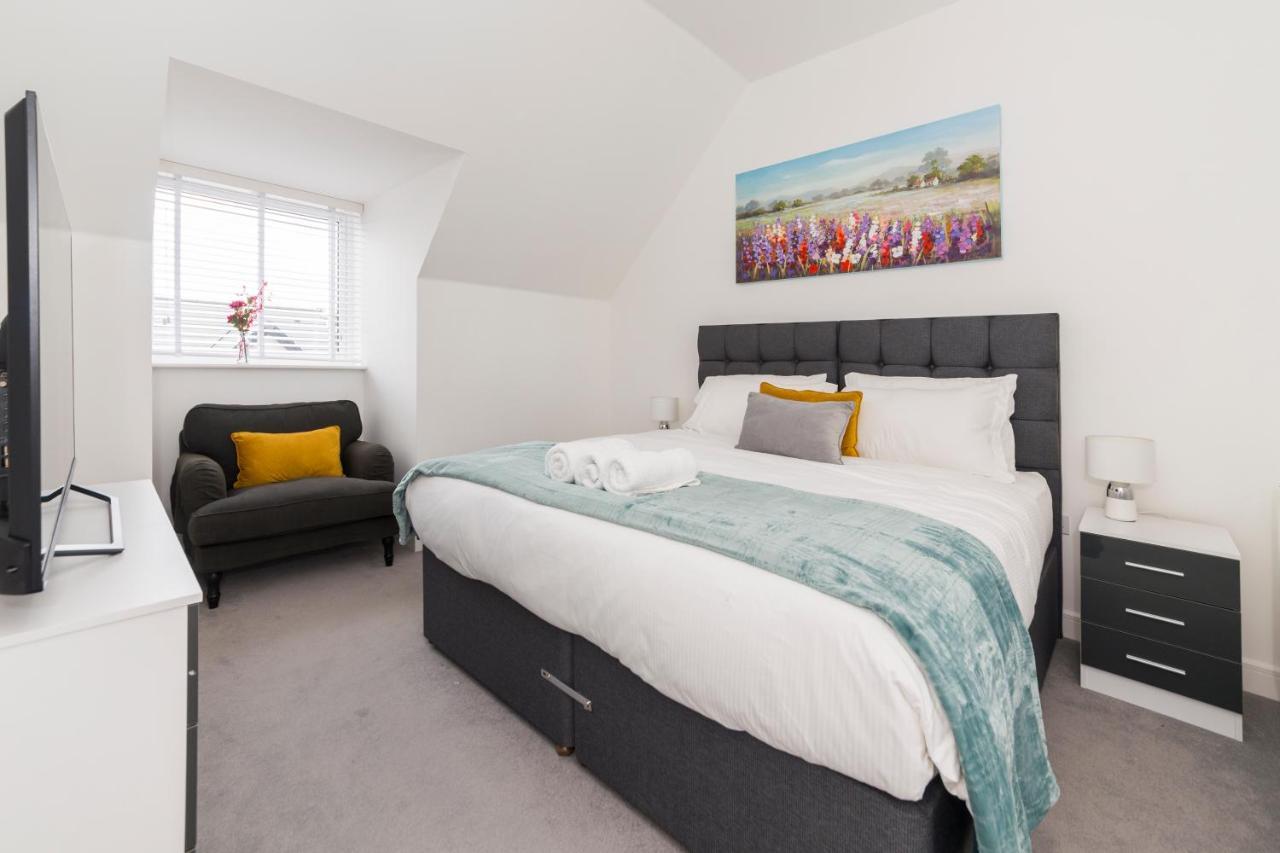 Greenfield Modern 3Br Home - Southcote Lane , Reading Bagian luar foto