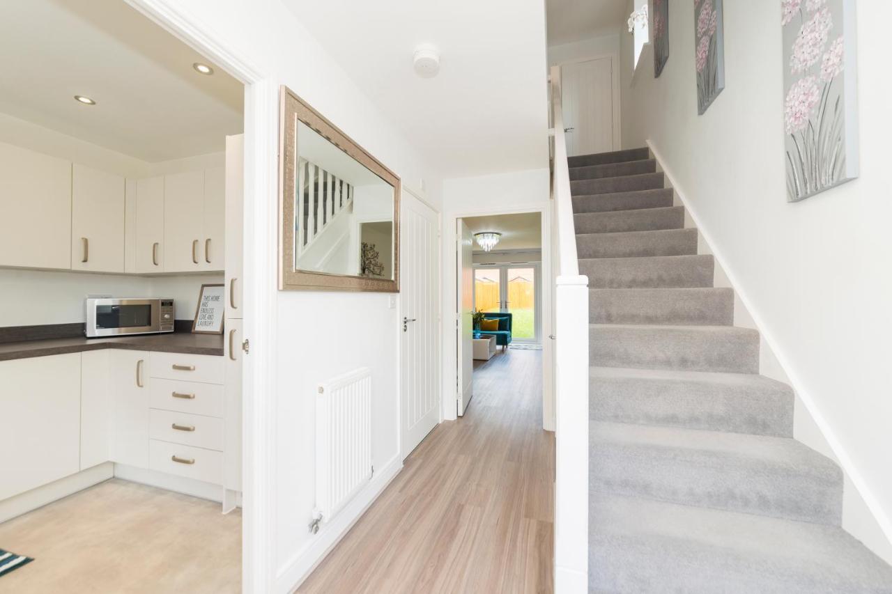 Greenfield Modern 3Br Home - Southcote Lane , Reading Bagian luar foto
